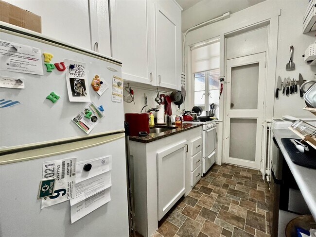 71 Martin St, Unit 4 in Cambridge, MA - Building Photo - Building Photo