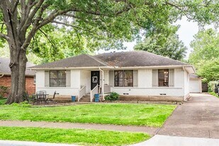9203 Livenshire Dr in Dallas, TX - Building Photo