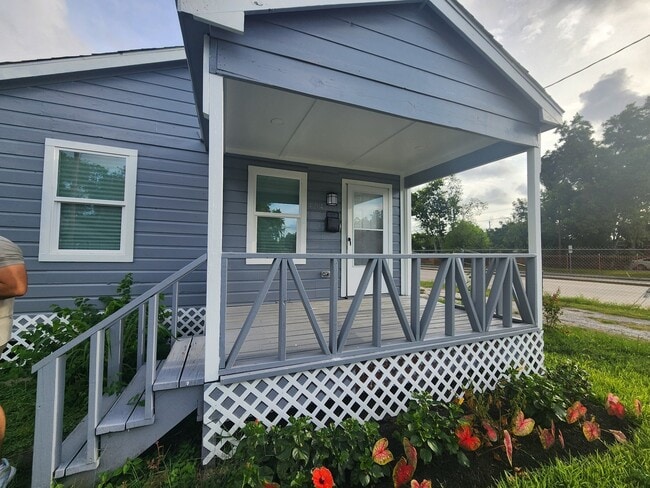 property at 4204 Tiffin St
