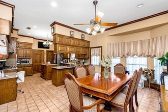 1022 Wooddale Blvd in Baton Rouge, LA - Building Photo - Building Photo