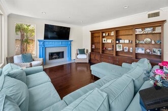 21045 Mendenhall Ct in Topanga, CA - Building Photo - Building Photo