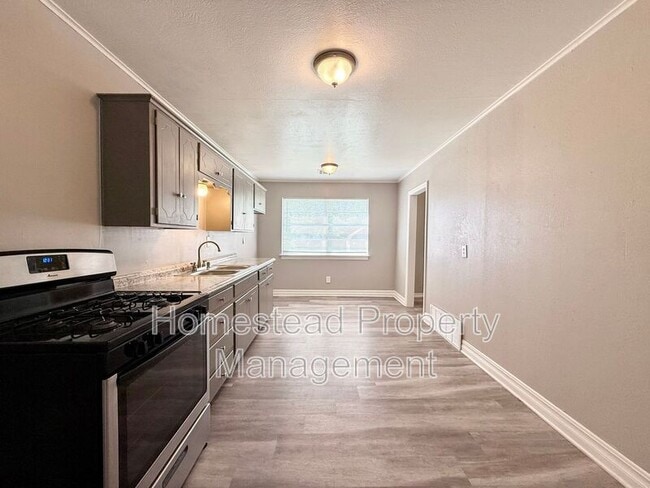 1724 E Park Pl in Oklahoma City, OK - Building Photo - Building Photo