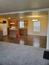 86435 Franklin Blvd in Eugene, OR - Building Photo - Building Photo