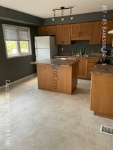 85-J85 Bankside Dr in Kitchener, ON - Building Photo - Building Photo