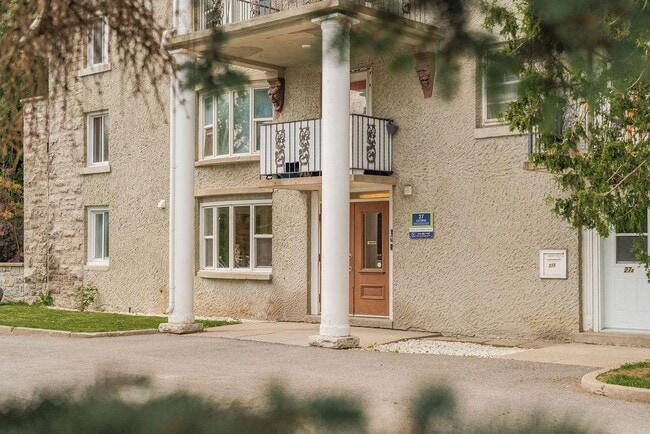 27 Lucerne & 87 Vanier