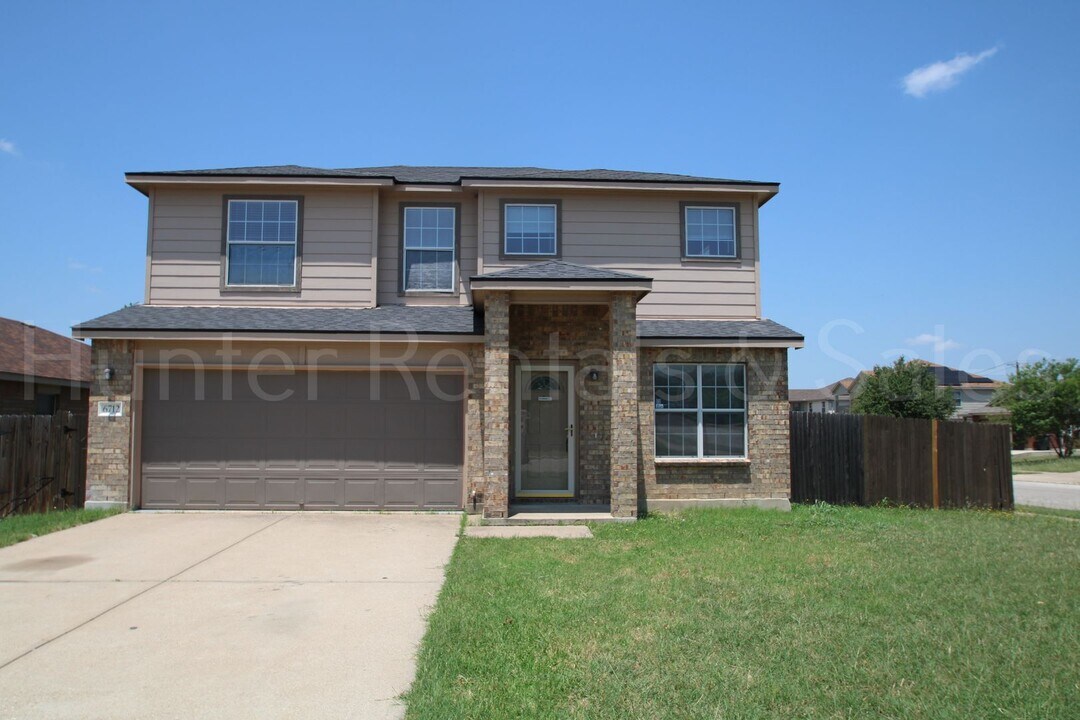 6712 Taree Loop in Killeen, TX - Foto de edificio
