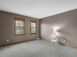 2004 Cliff Alex Ct S, Unit B in Waukesha, WI - Building Photo - Building Photo