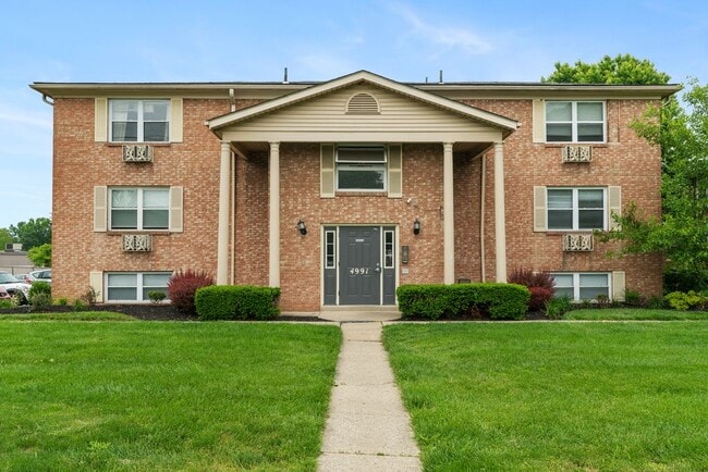Flats of Clintonville in Columbus, OH - Building Photo - Building Photo