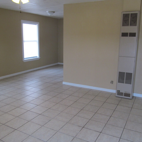 1305 N Thornton St in Clovis, NM - Building Photo - Building Photo
