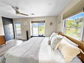 9808 Emerald Point Dr in Charlotte, NC - Building Photo - Building Photo