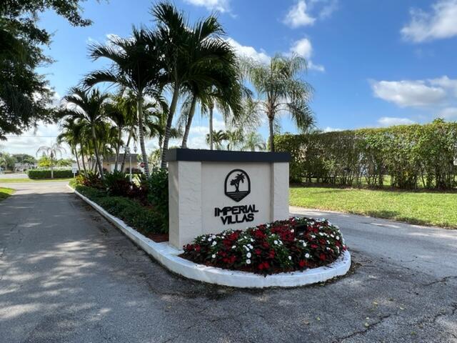2712 Peer Ln in Delray Beach, FL - Foto de edificio - Building Photo