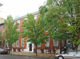 824 N West St in Wilmington, DE - Building Photo