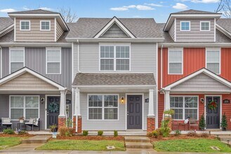 233 Alexander Blvd in Clarksville, TN - Building Photo - Building Photo