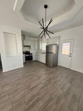 2909 Basil Dr, Unit 3 in Weslaco, TX - Foto de edificio - Building Photo