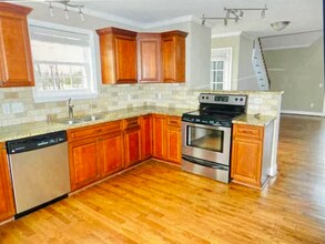 6760 Standifer Gap Rd in Chattanooga, TN - Foto de edificio - Building Photo