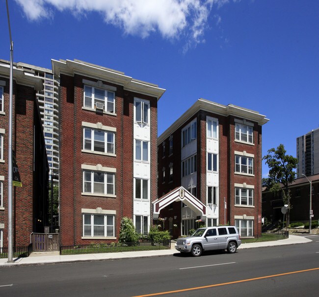 Grenadier Mansions in Toronto, ON - Building Photo - Building Photo