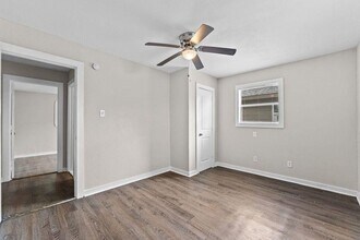 2400 Boss St in La Marque, TX - Building Photo - Building Photo