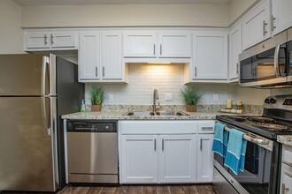 Chase Cove Apartments in Nashville, TN - Building Photo - Building Photo