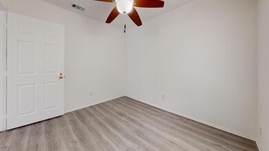 3525 Hacienda Dr in Dallas, TX - Building Photo - Building Photo