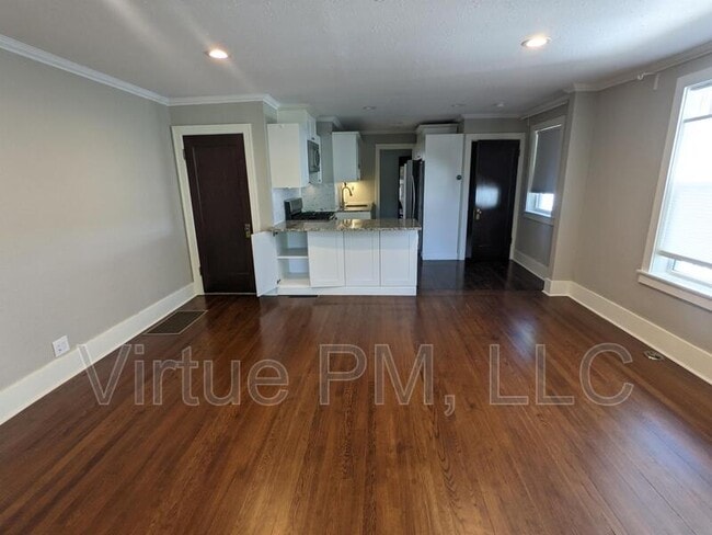 property at 1403 4th St