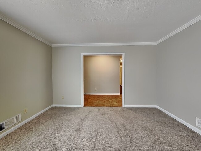 308 Rebecca Ct in Stockbridge, GA - Foto de edificio - Building Photo