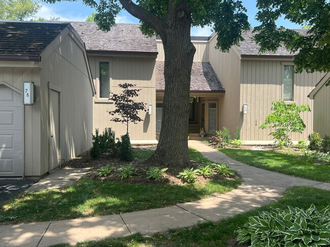 property at 78 Foxwood Ln
