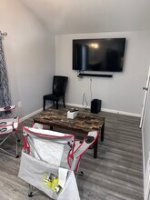 902 Edgerly Rd in Glen Burnie, MD - Building Photo - Building Photo