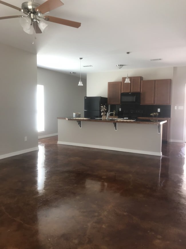 Bearkat Cove Townhomes in Ruston, LA - Foto de edificio - Interior Photo