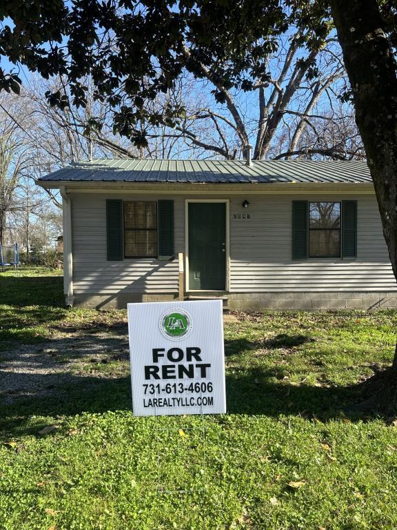 property at 2047 Cedar St