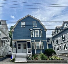 104-106-106 Burrill St in Swampscott, MA - Foto de edificio - Building Photo