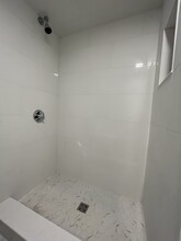511 Beacon St, Unit C1 in Boston, MA - Building Photo - Building Photo