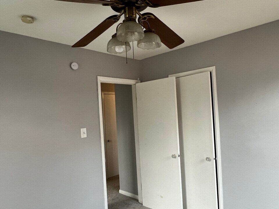 8476 Appleton St in Dearborn Heights, MI - Building Photo