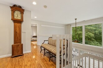 15 Craig Ct in Stamford, CT - Building Photo - Building Photo