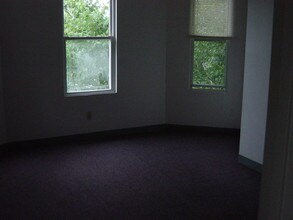 800 Broadway St, Unit 1 in Lowell, MA - Building Photo - Building Photo