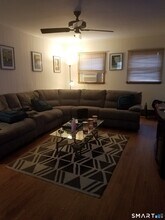 72 Maple Tree Ave in Stamford, CT - Building Photo - Building Photo