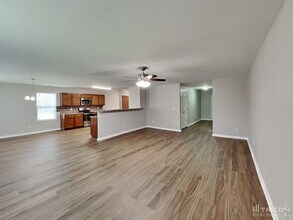 102 Westcott St in La Vergne, TN - Building Photo - Building Photo
