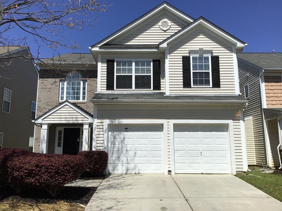 9604 Turning Wheel Dr in Charlotte, NC - Building Photo
