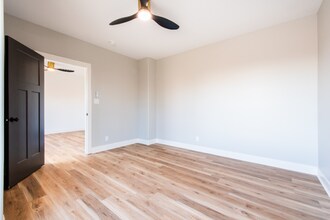 530-532 E Burnett Ave in Louisville, KY - Foto de edificio - Building Photo