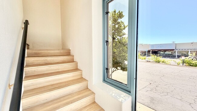 616 E Alvarado St in Fallbrook, CA - Building Photo - Building Photo