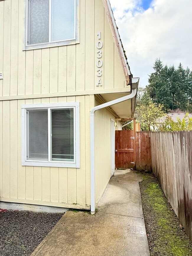 property at 10303 NE 23rd St