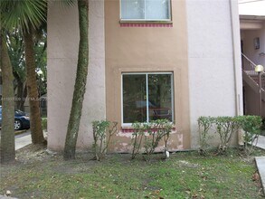 9079 SW 138th Pl in Miami, FL - Building Photo - Building Photo