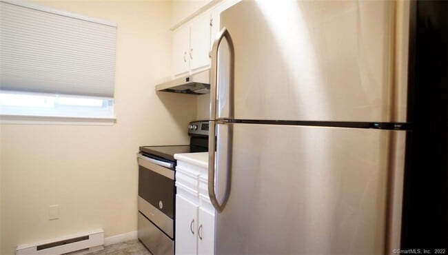 24 Ferris Ave in Norwalk, CT - Building Photo - Building Photo