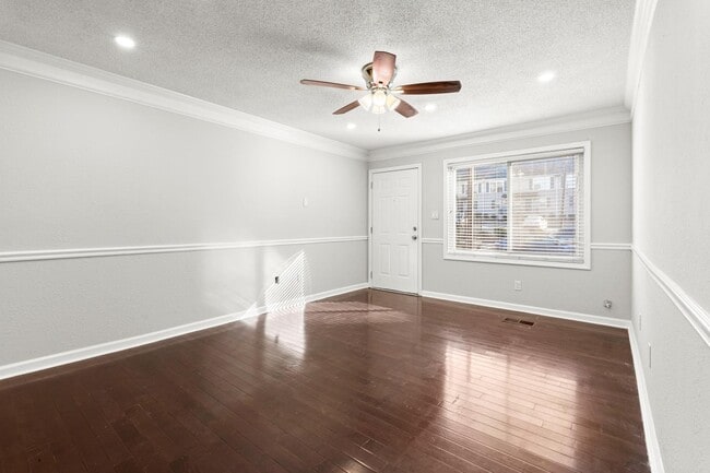 2166 Park Ter, Unit 7 in Atlanta, GA - Foto de edificio - Building Photo