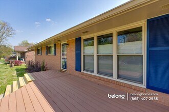 2324 Mark Ln in Chattanooga, TN - Building Photo - Building Photo