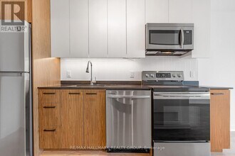 192 Bronson Ave in Ottawa, ON - Building Photo - Building Photo