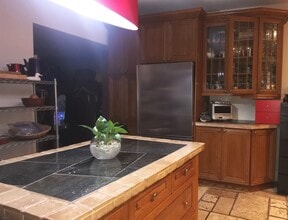 205 Indian Grv in Toronto, ON - Building Photo - Building Photo