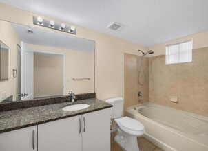 138 SW Peacock Blvd, Unit 20-102 in Port St. Lucie, FL - Building Photo - Building Photo