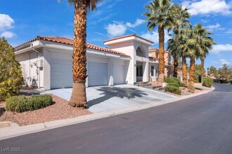 7956 Marbella Cir in Las Vegas, NV - Building Photo - Building Photo