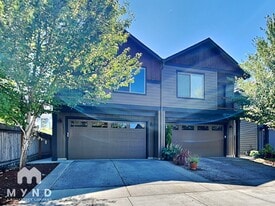 10923 NE 44th St in Vancouver, WA - Building Photo