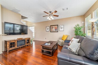 203 W Stedhill Loop in The Woodlands, TX - Building Photo - Building Photo